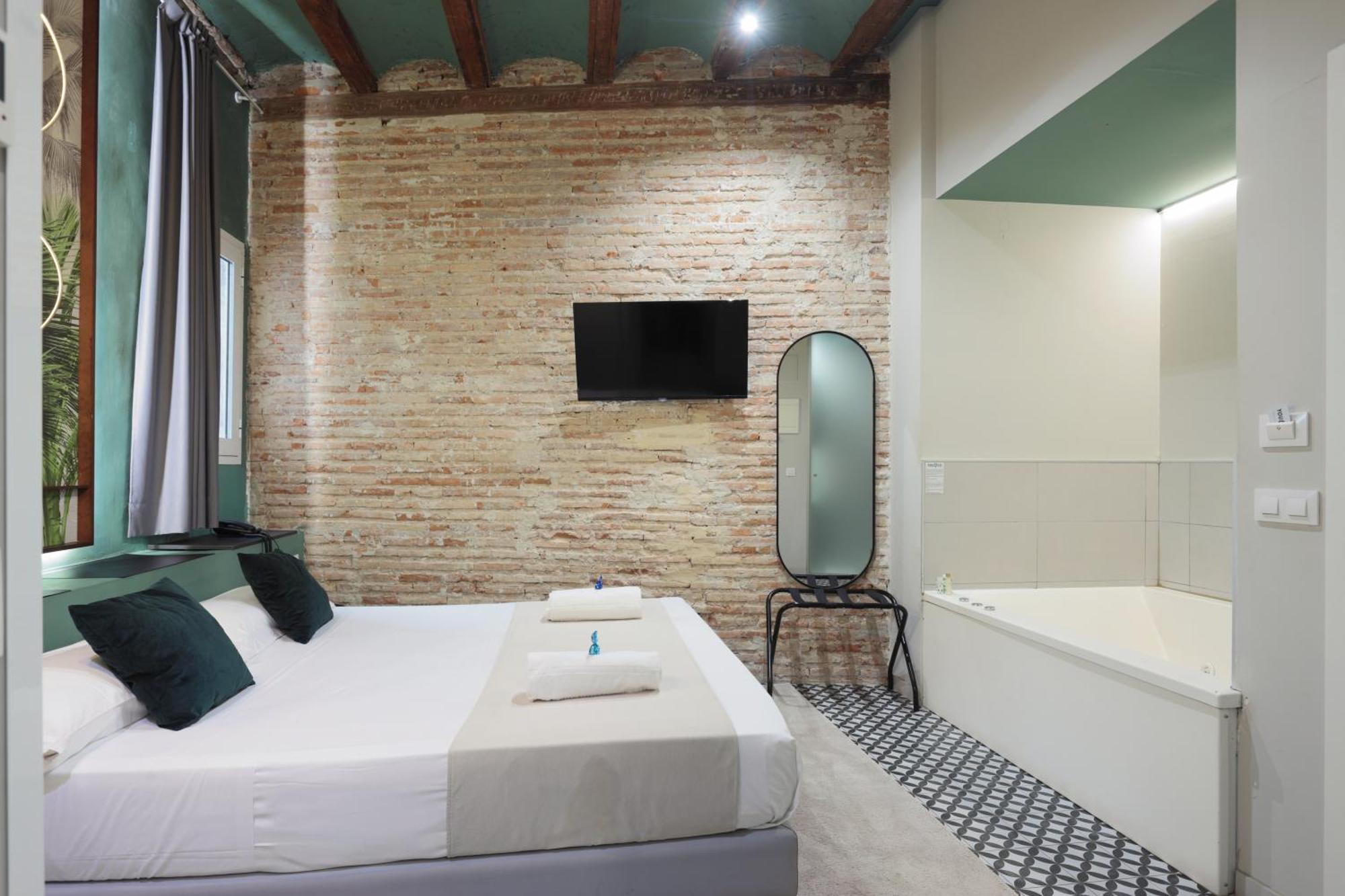 & Co. Quart Boutique 3* Valencia