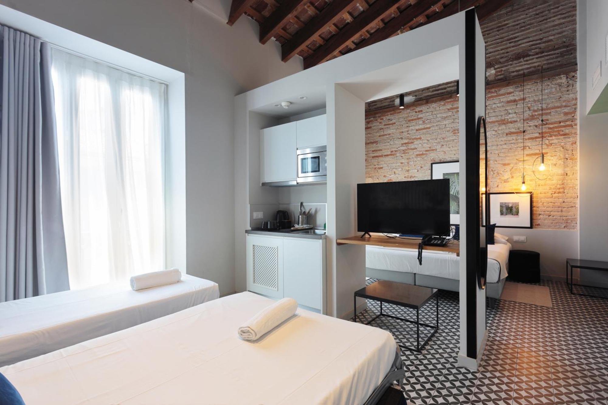 & Co. Quart Boutique Hotel 3*