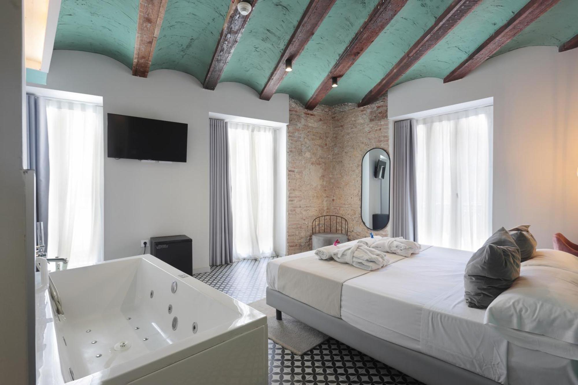 & Co. Quart Boutique Valencia